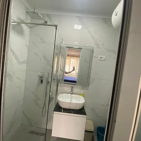 What's Up Apartman *