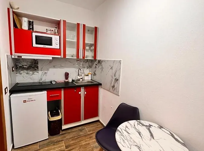 What's Up * 地拉那